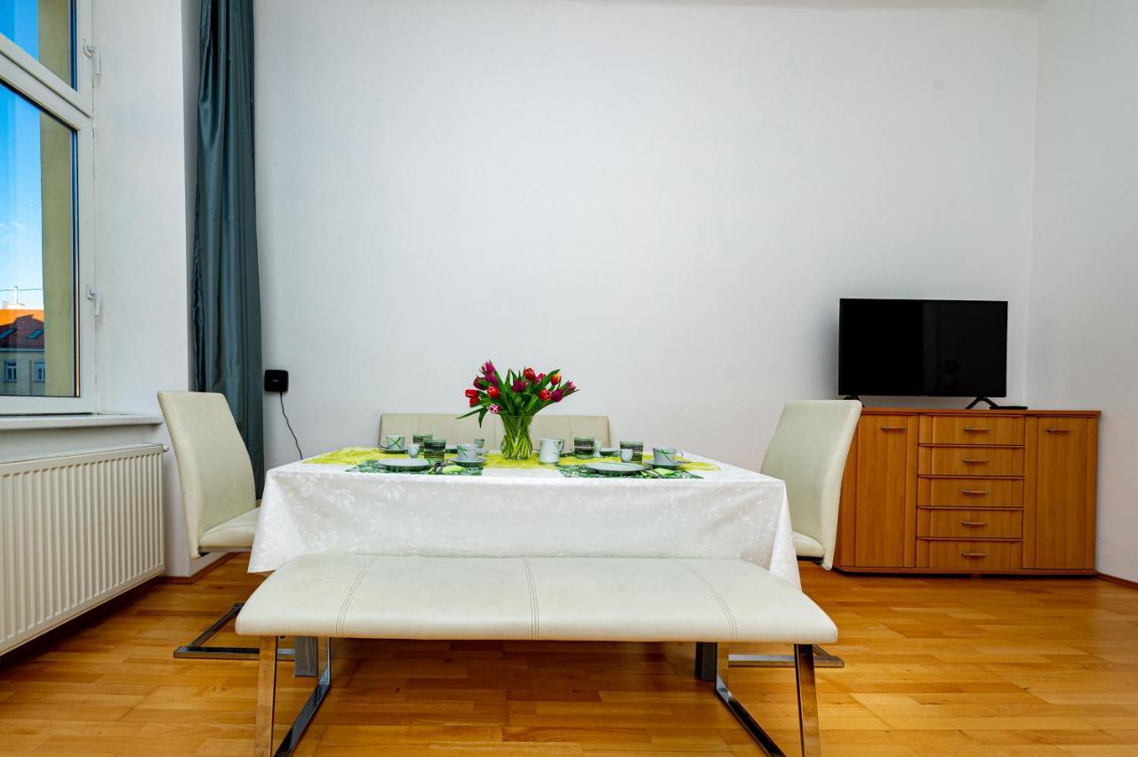 Moderne 2-Zimmer Wohnung In Wien Bagian luar foto