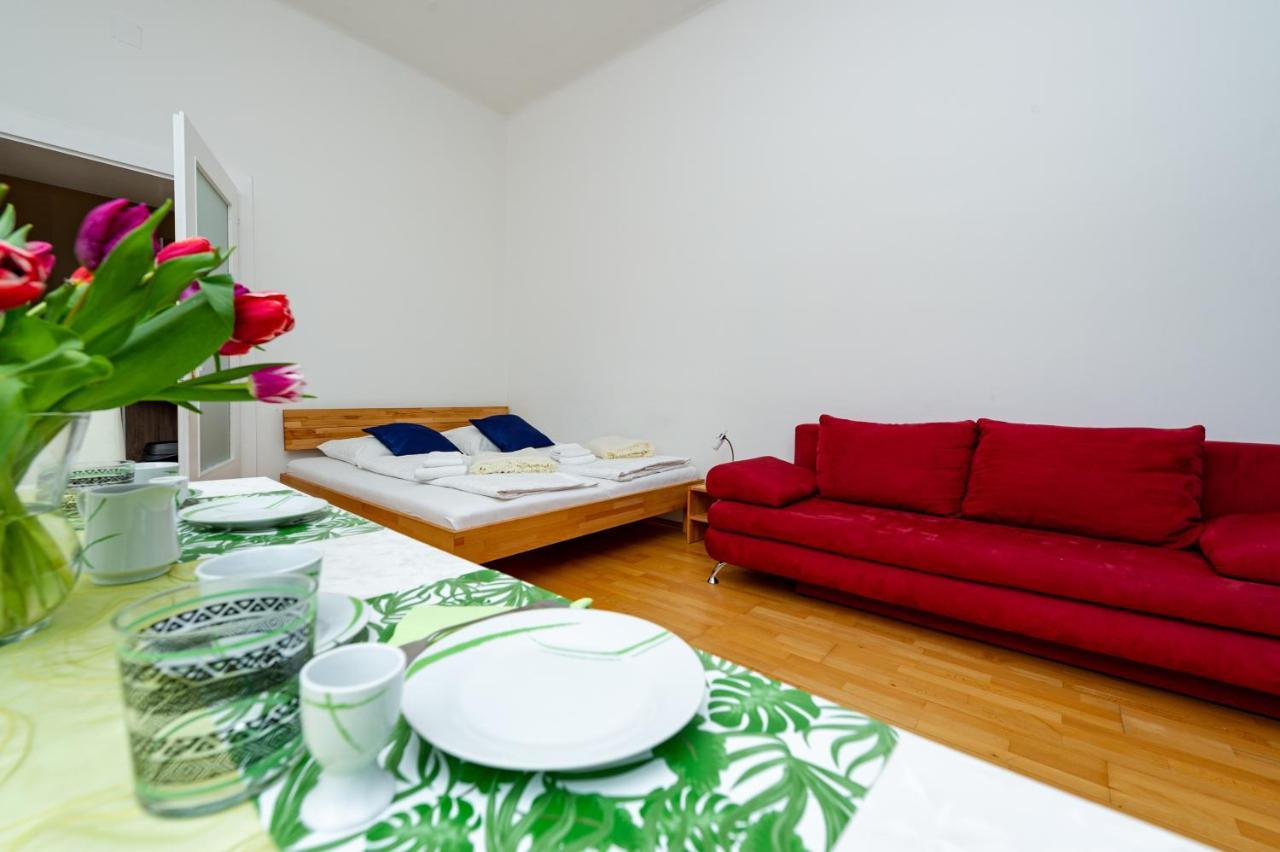 Moderne 2-Zimmer Wohnung In Wien Bagian luar foto