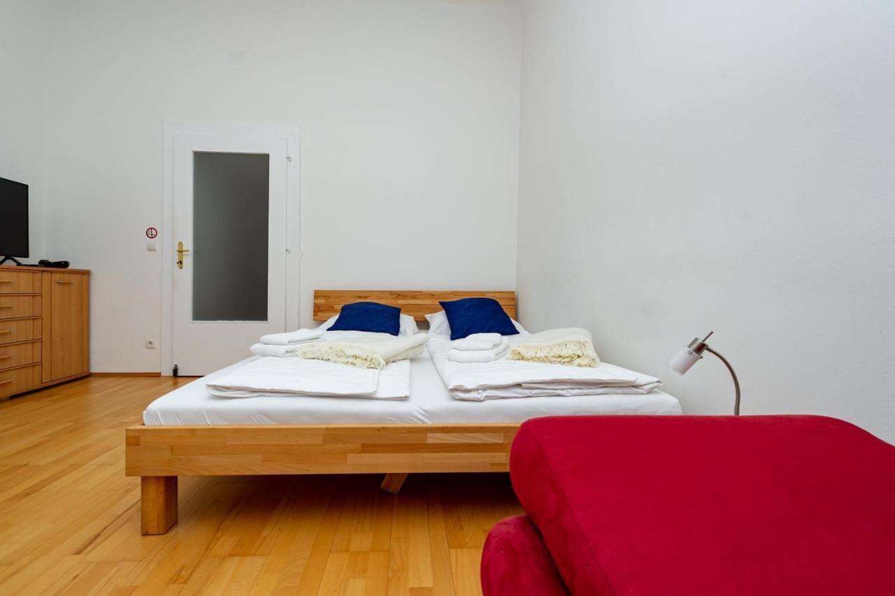 Moderne 2-Zimmer Wohnung In Wien Bagian luar foto