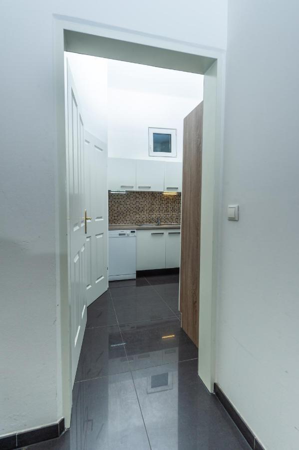 Moderne 2-Zimmer Wohnung In Wien Bagian luar foto